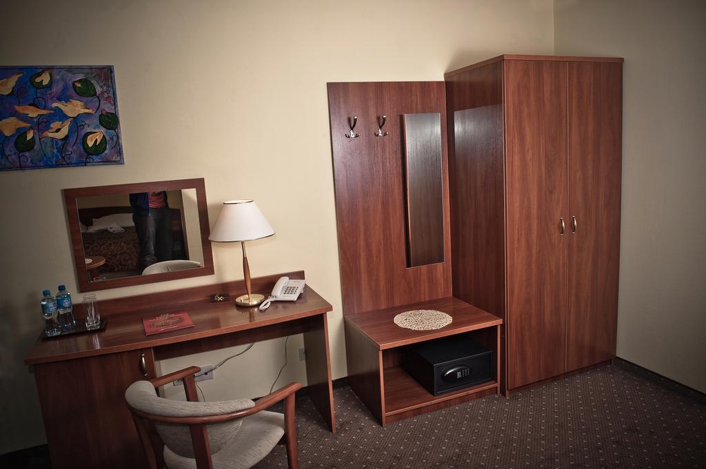 Hotel Wityng Slesin  Bilik gambar
